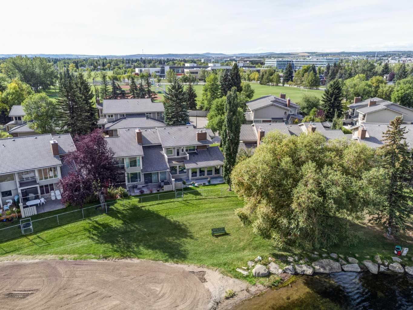 231, 20 Midpark Crescent SE