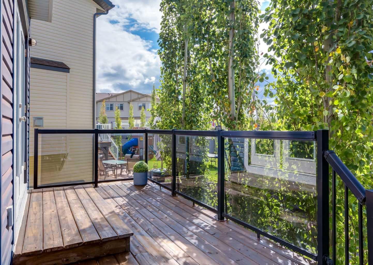 237 Luxstone Green SW