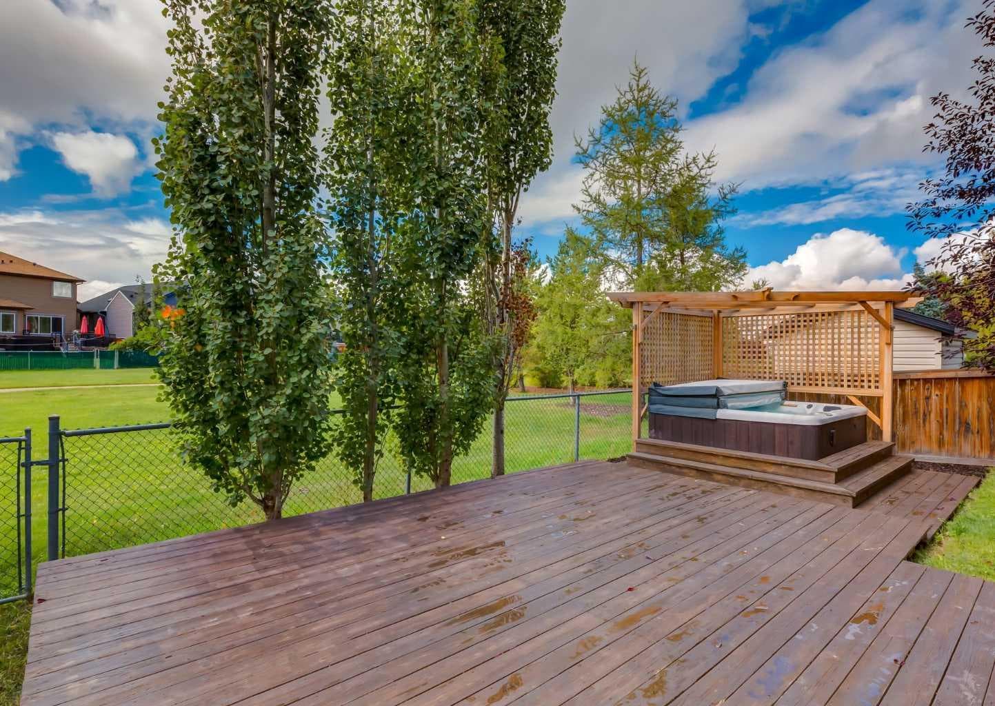 237 Luxstone Green SW