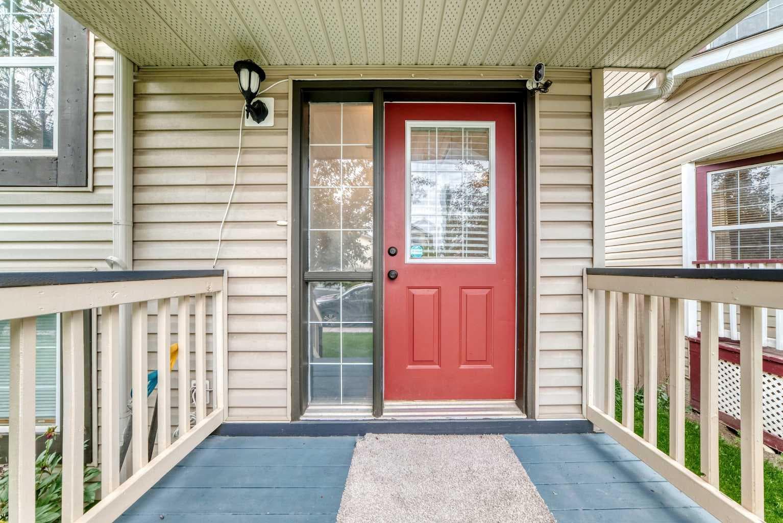 117 Bridleglen Manor SW