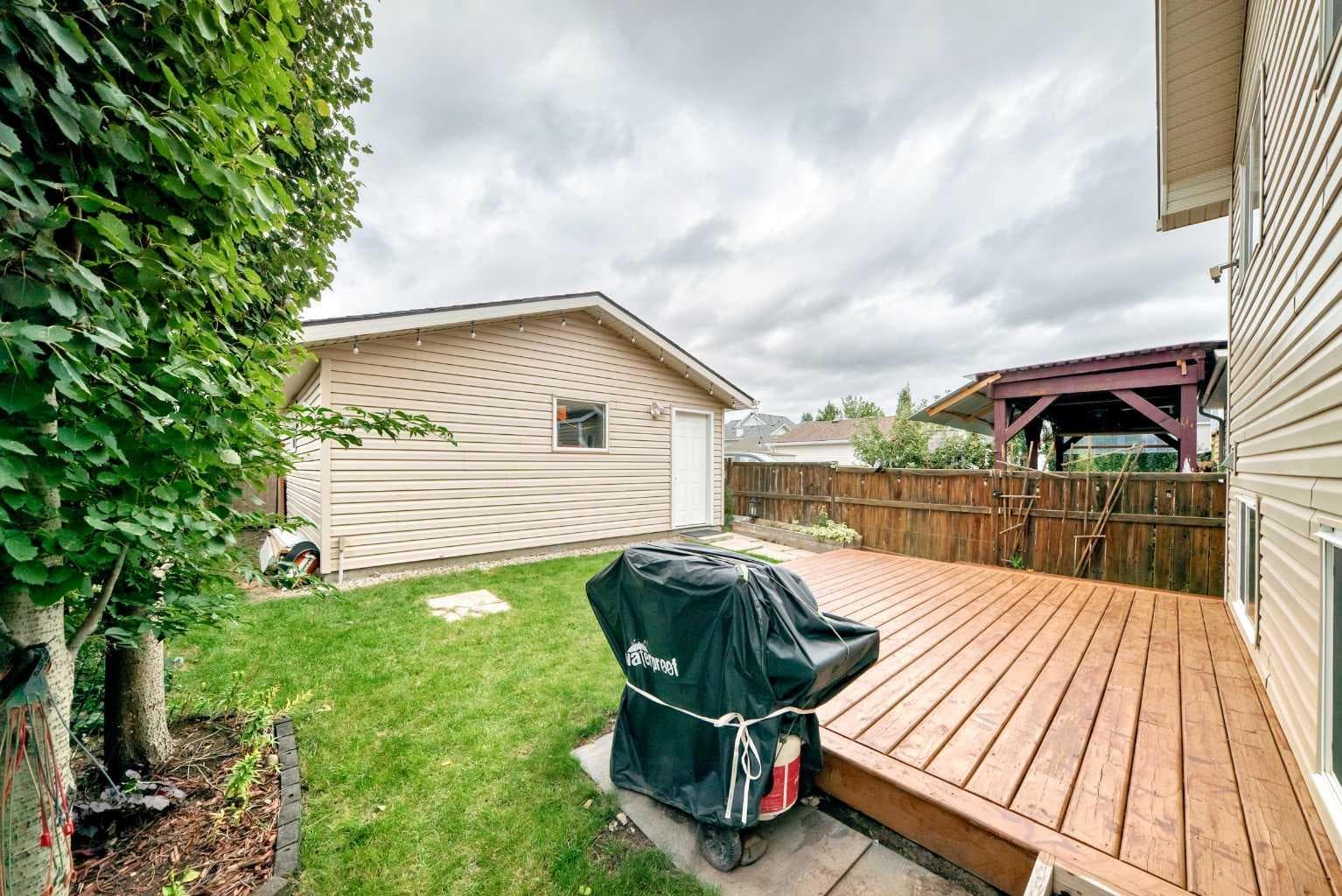 117 Bridleglen Manor SW