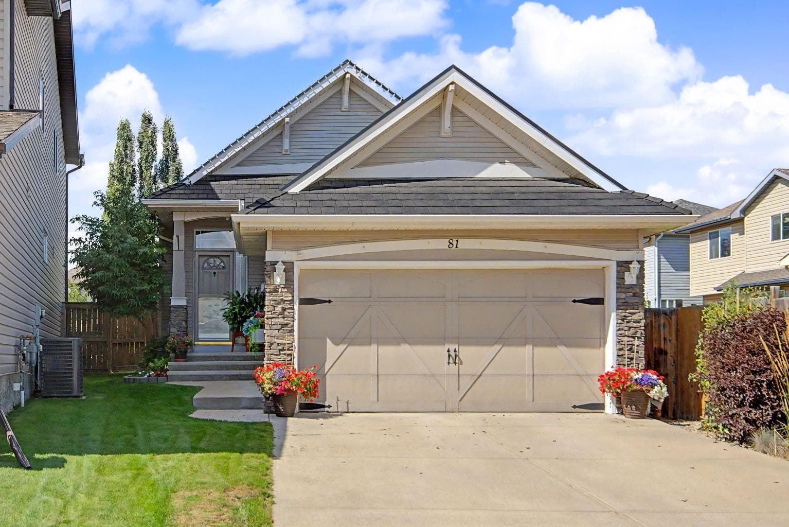 81 Brightonstone Grove SE