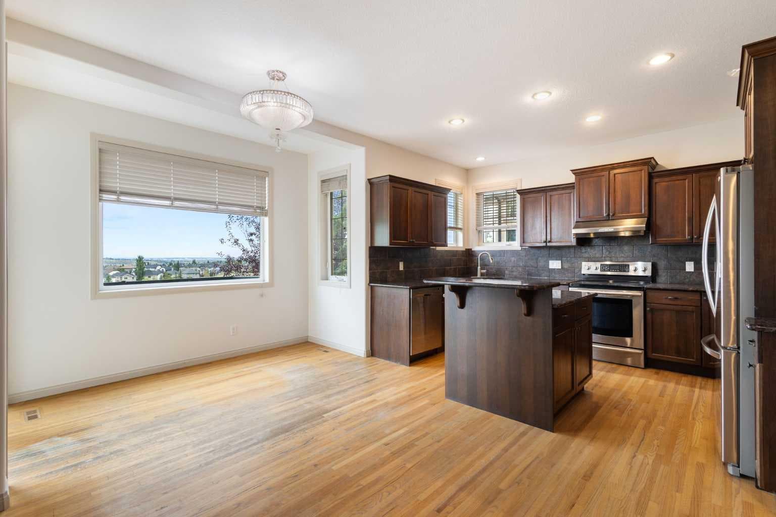 53 Sherwood Way NW