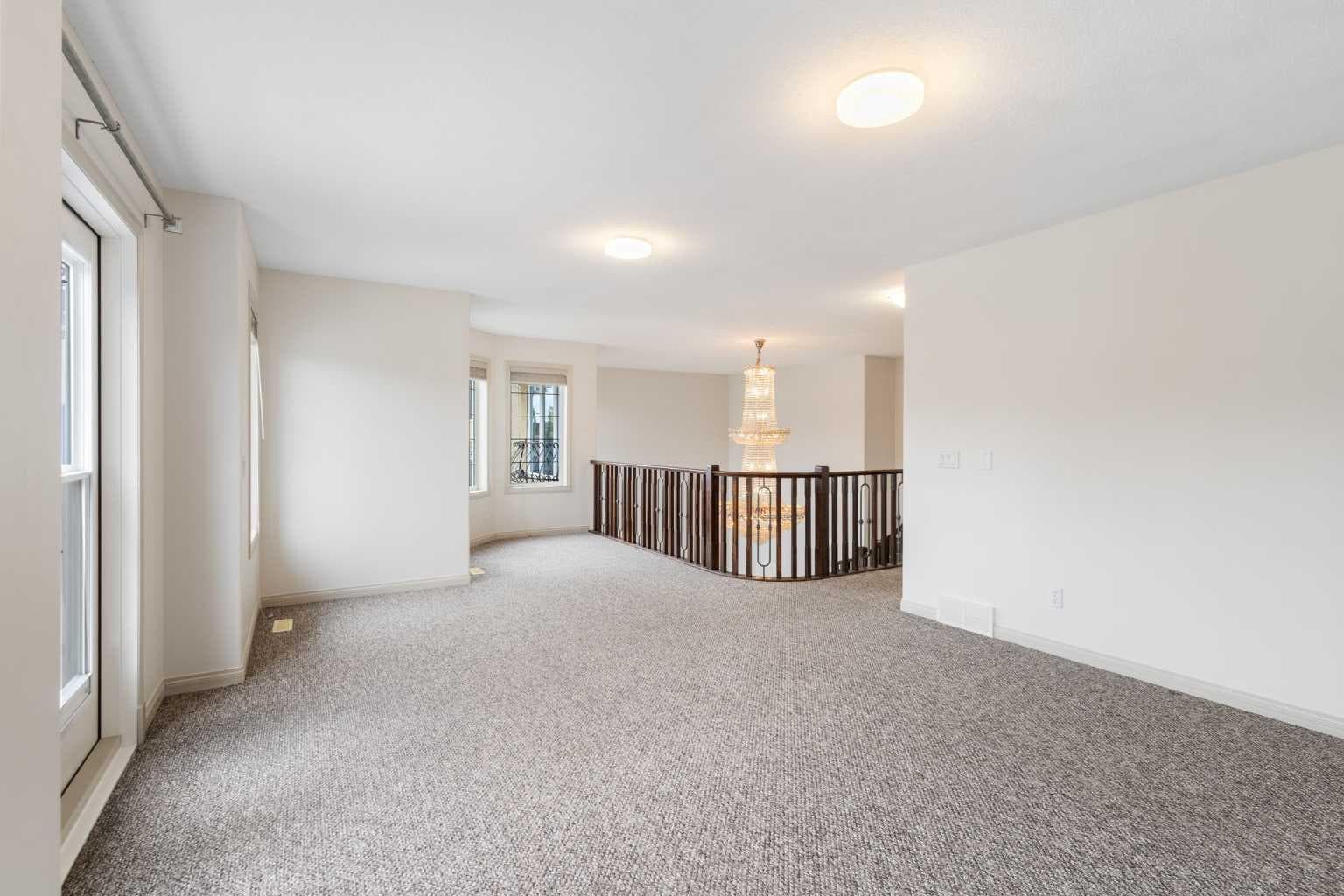 53 Sherwood Way NW