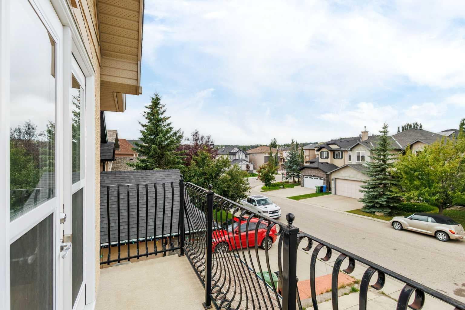 53 Sherwood Way NW