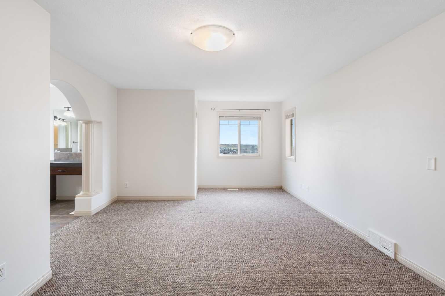 53 Sherwood Way NW
