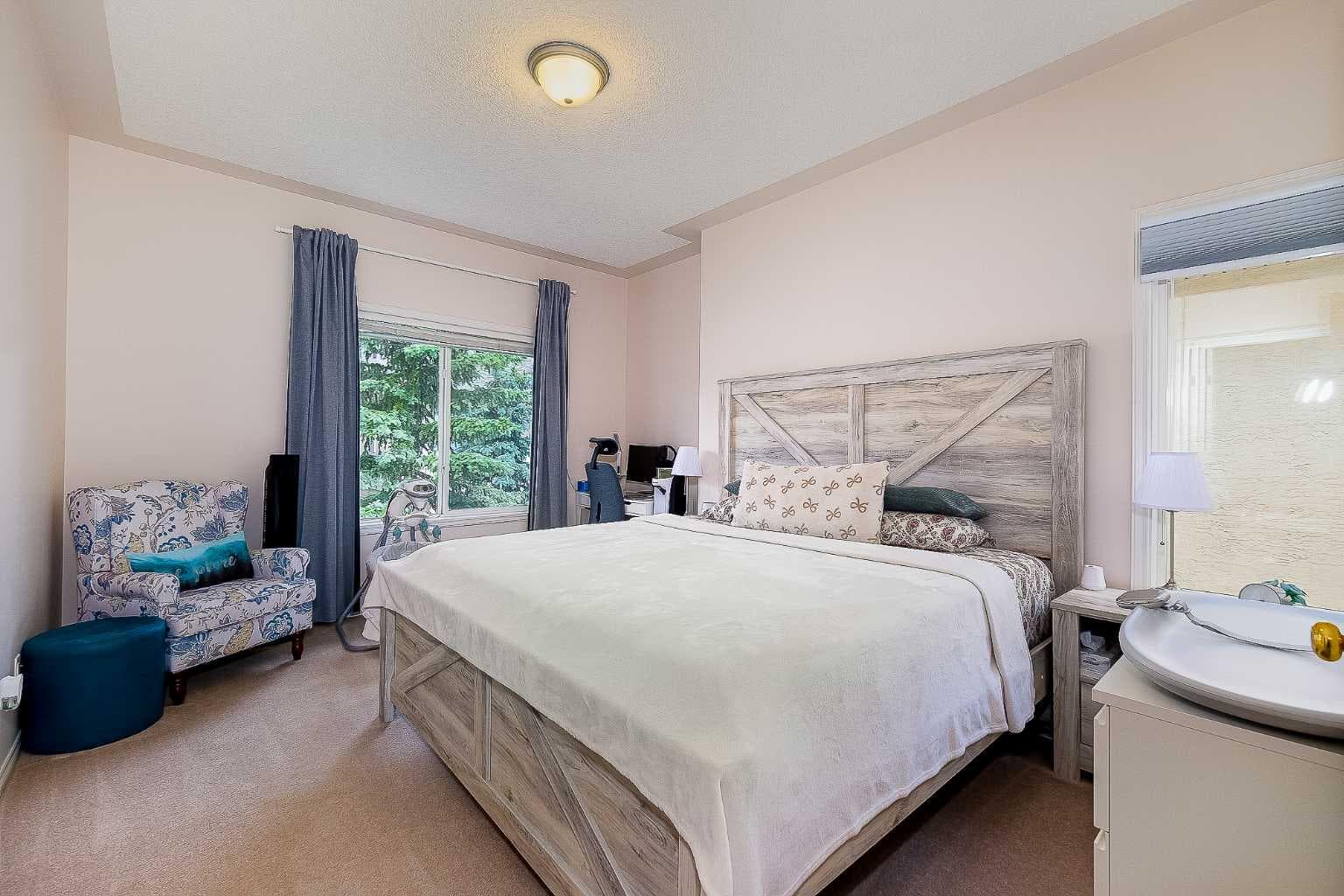 81 Sierra Morena Landing SW