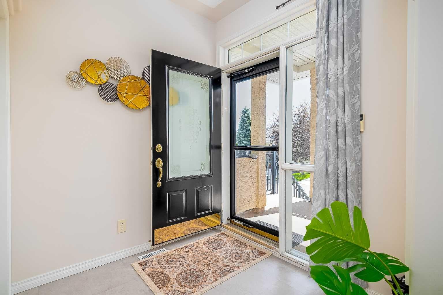 81 Sierra Morena Landing SW