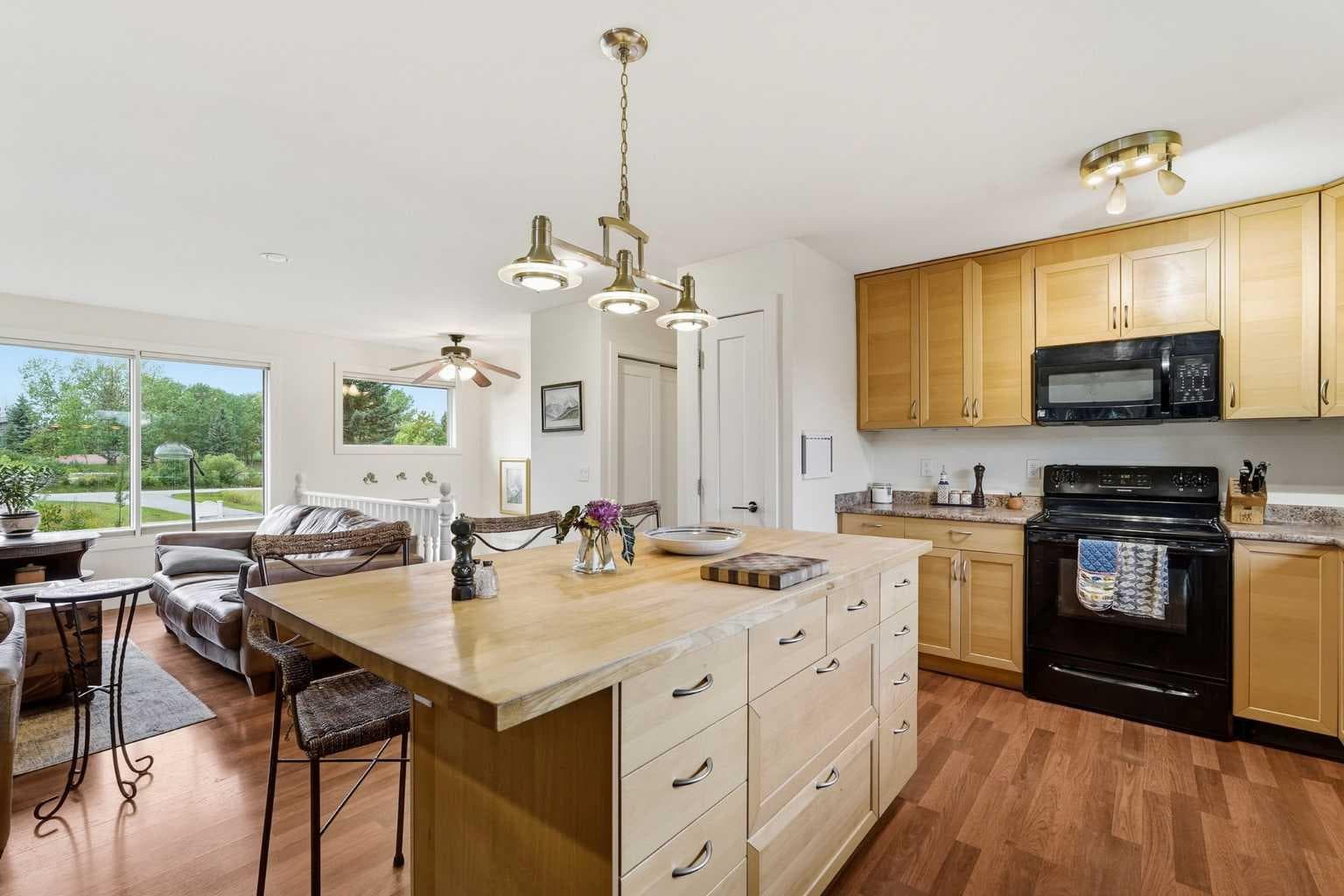 8 Mount Vista Estates 