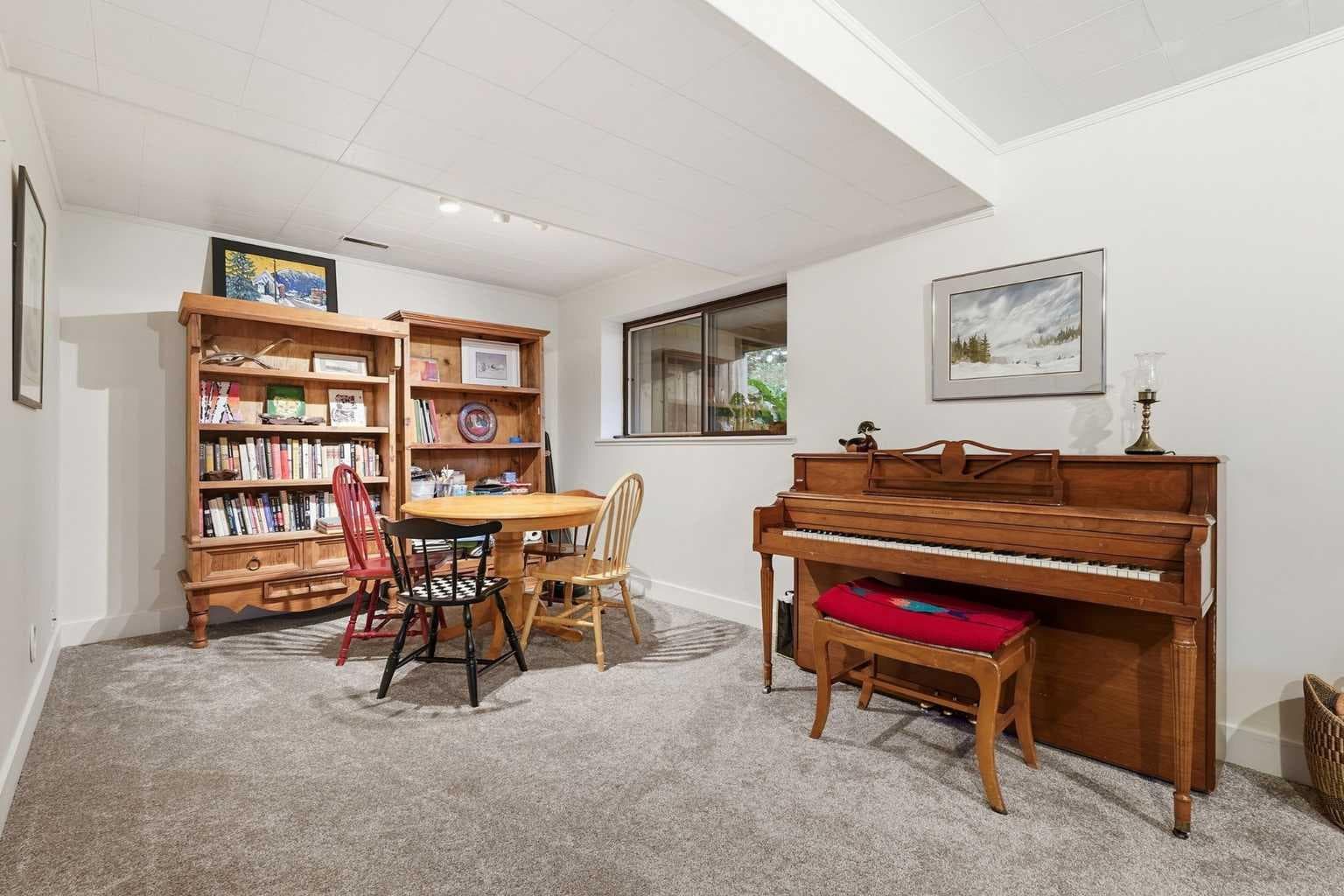 8 Mount Vista Estates 