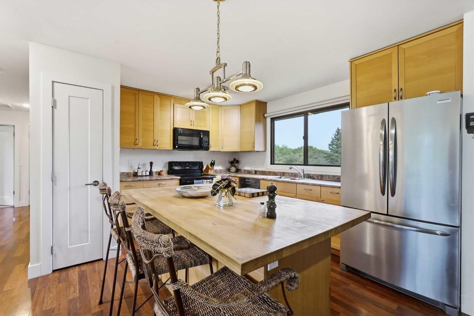 8 Mount Vista Estates 
