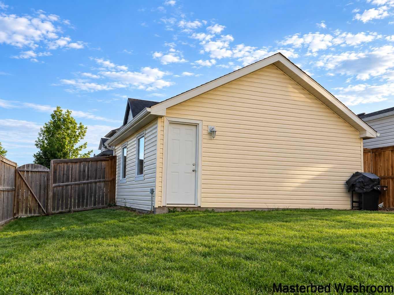 71 Evansford Circle NW