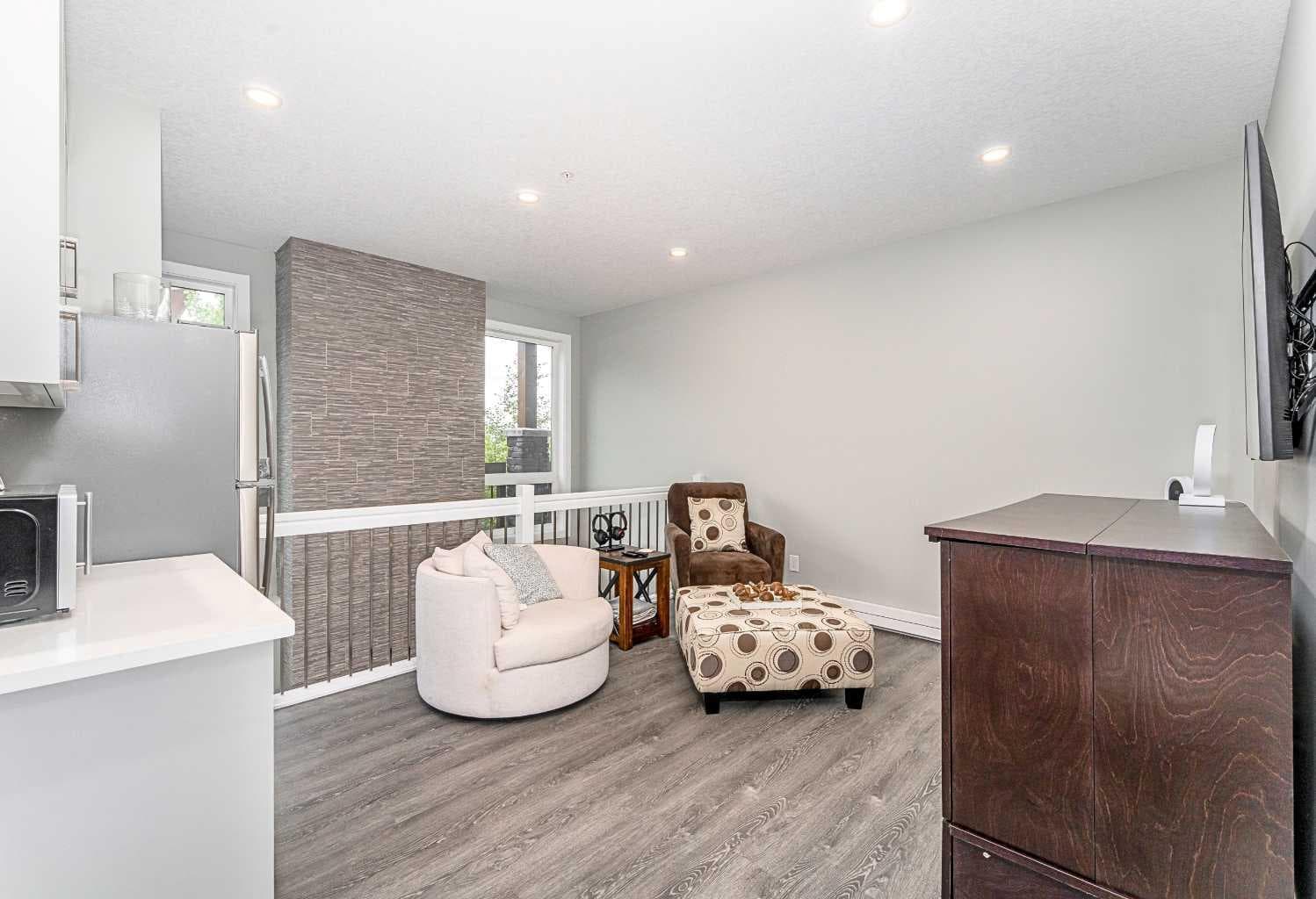 114, 106 Stewart Creek Rise 