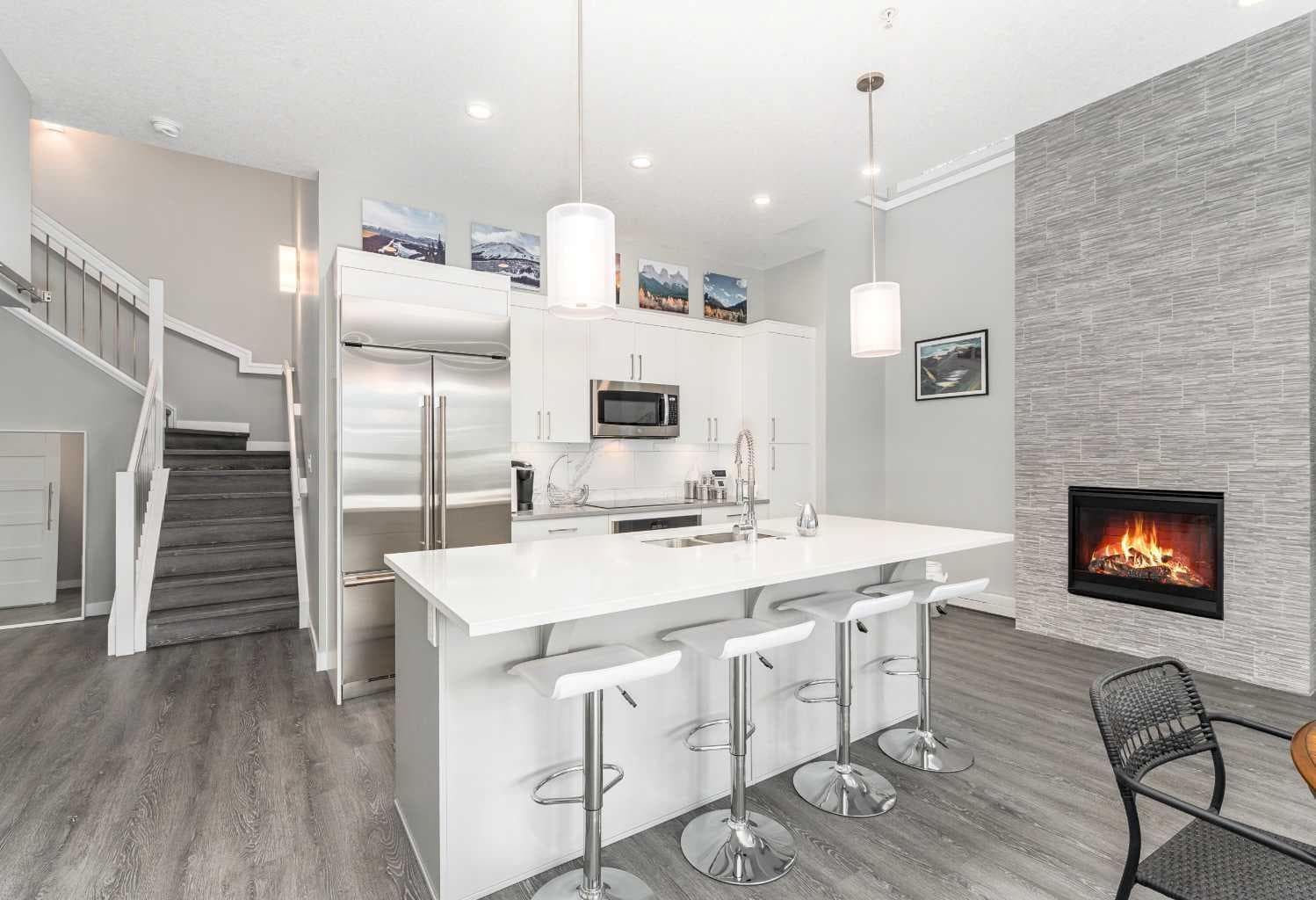 114, 106 Stewart Creek Rise 