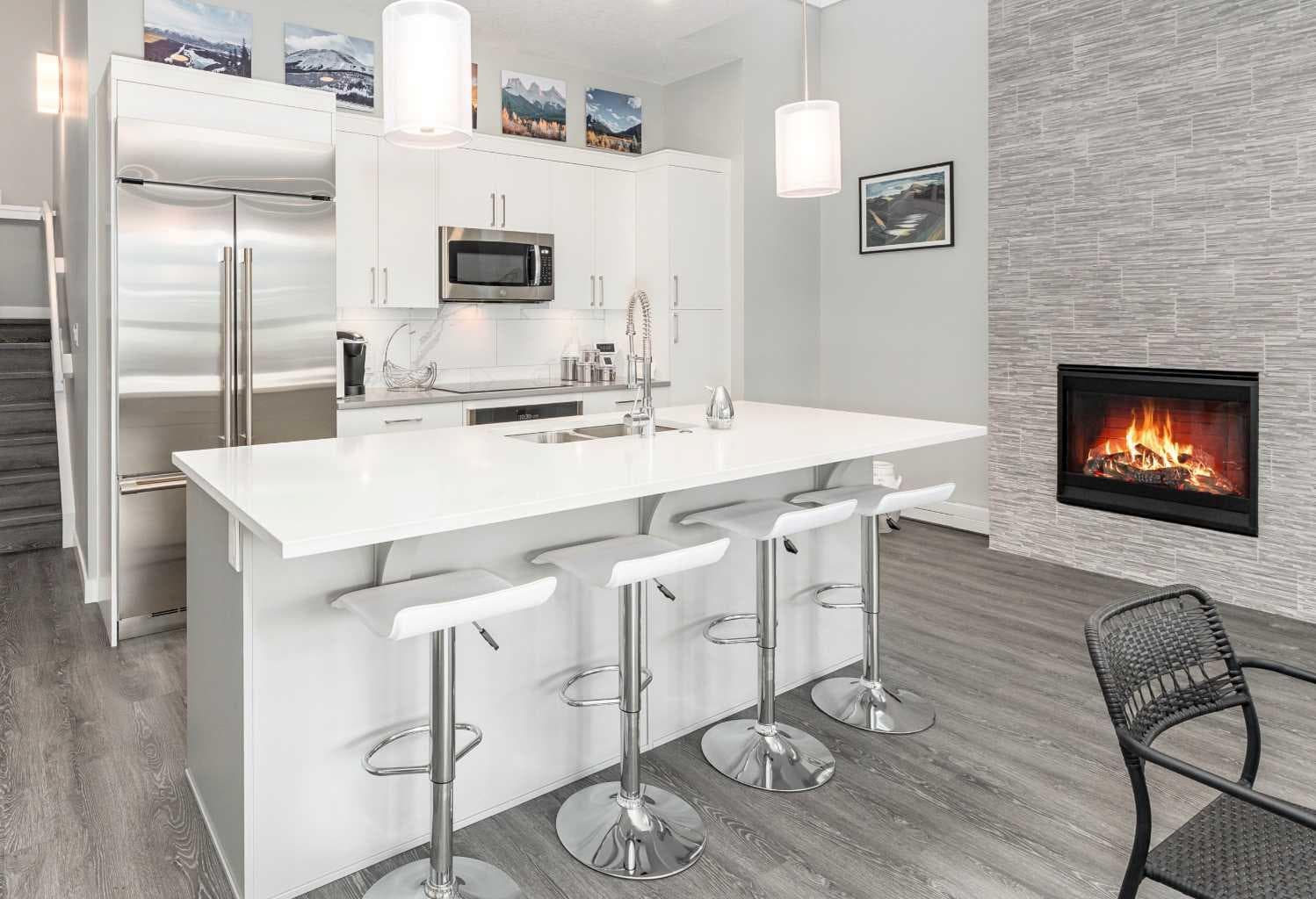 114, 106 Stewart Creek Rise 
