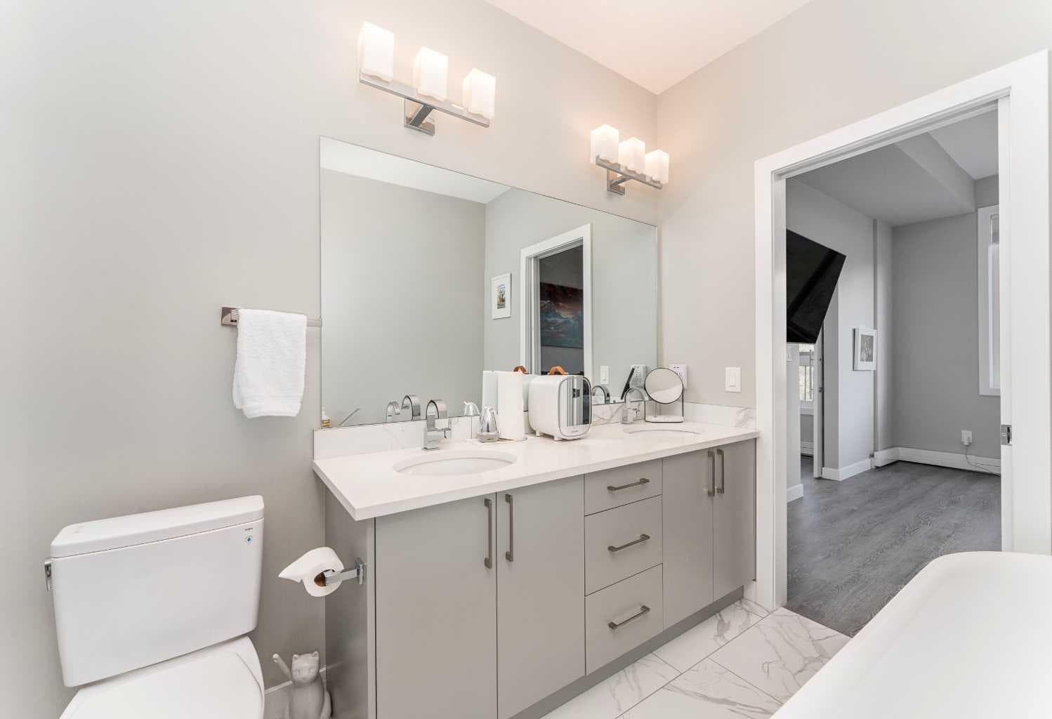 114, 106 Stewart Creek Rise 