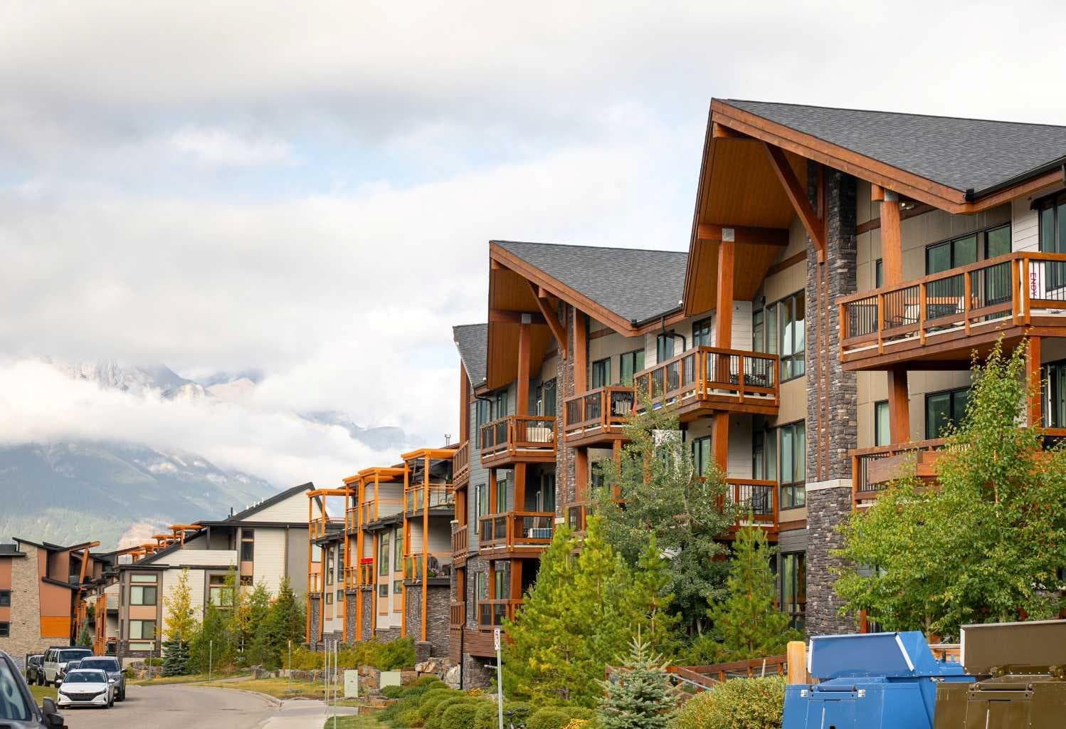 114, 106 Stewart Creek Rise 