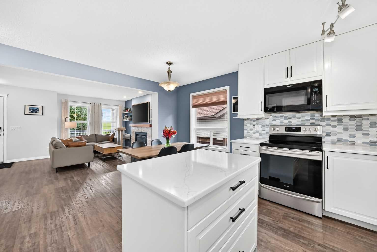 265 Everglen Rise SW