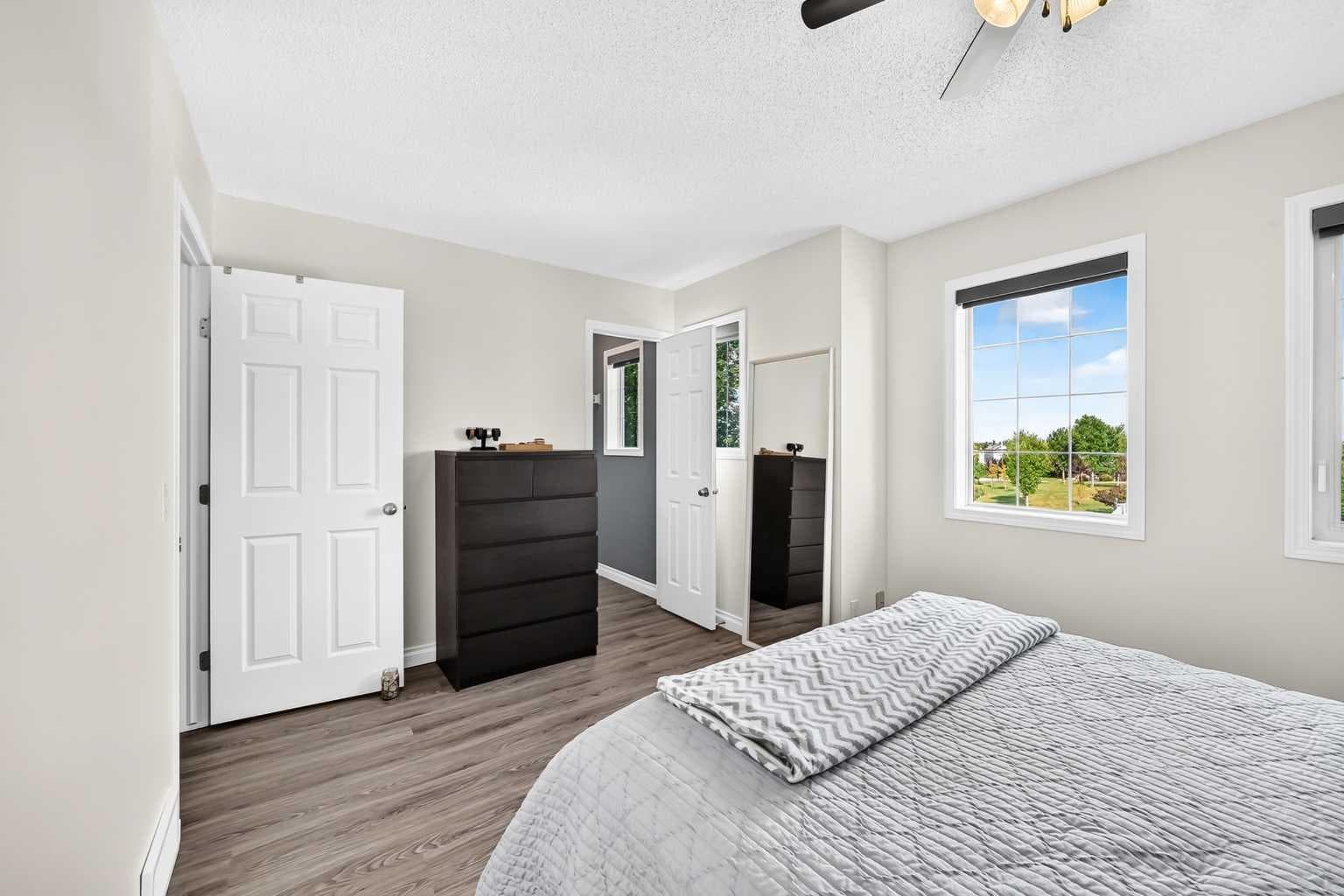 265 Everglen Rise SW
