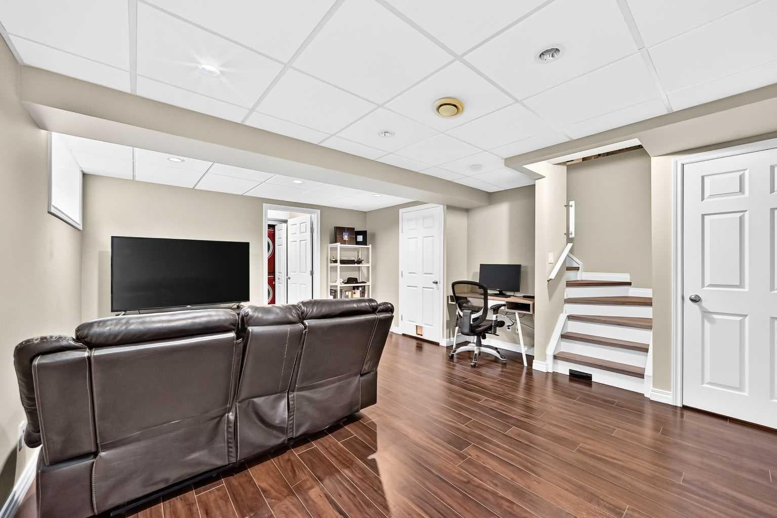 265 Everglen Rise SW