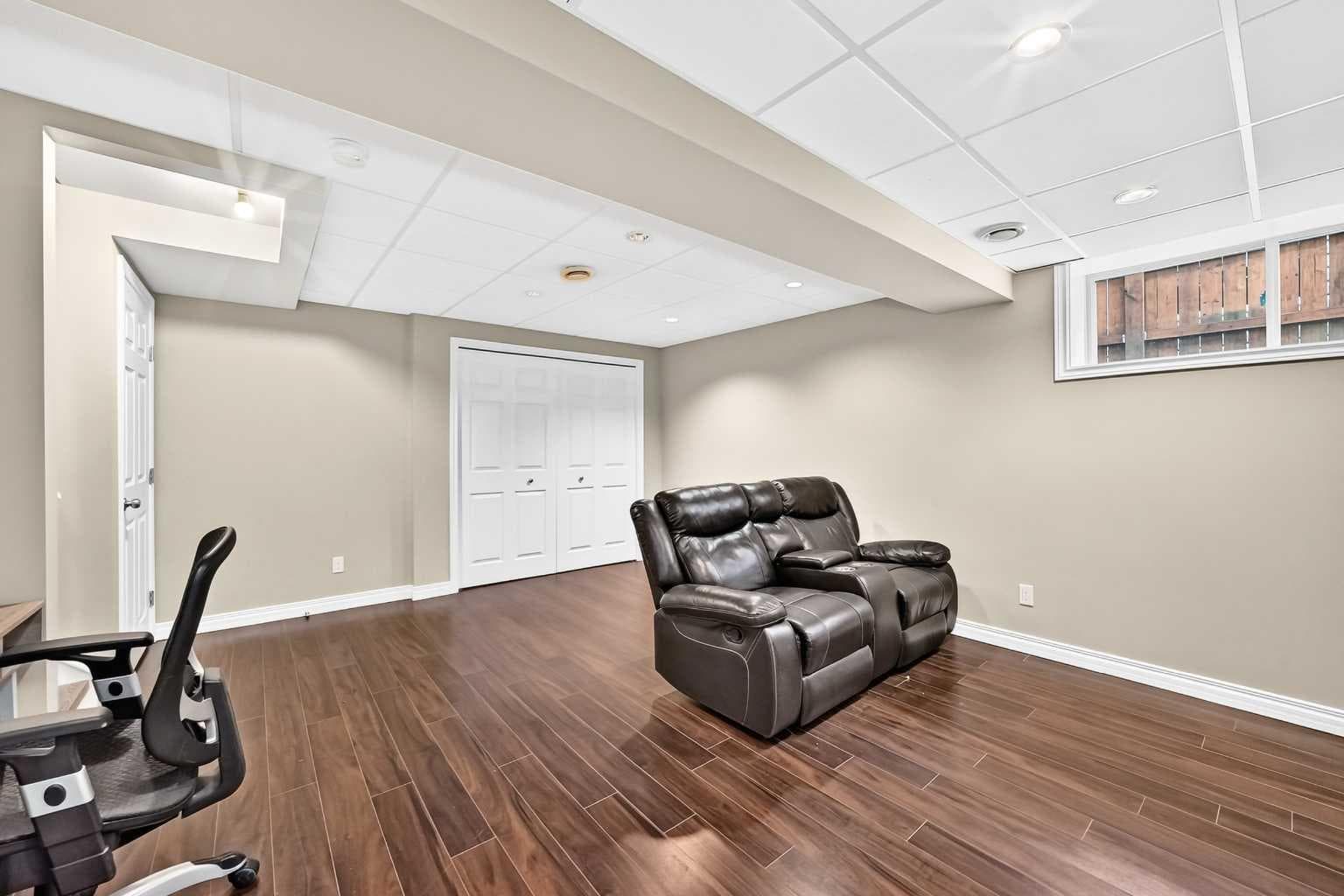 265 Everglen Rise SW