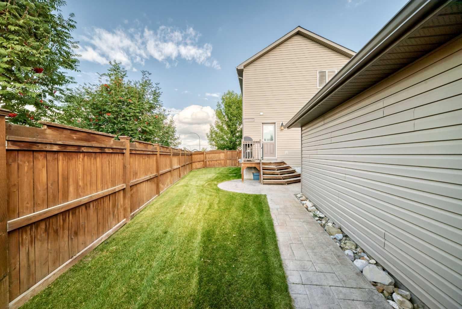 265 Everglen Rise SW