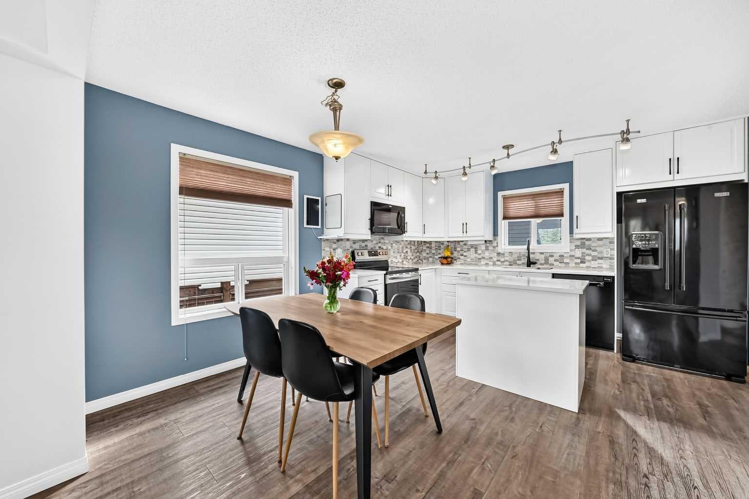 265 Everglen Rise SW