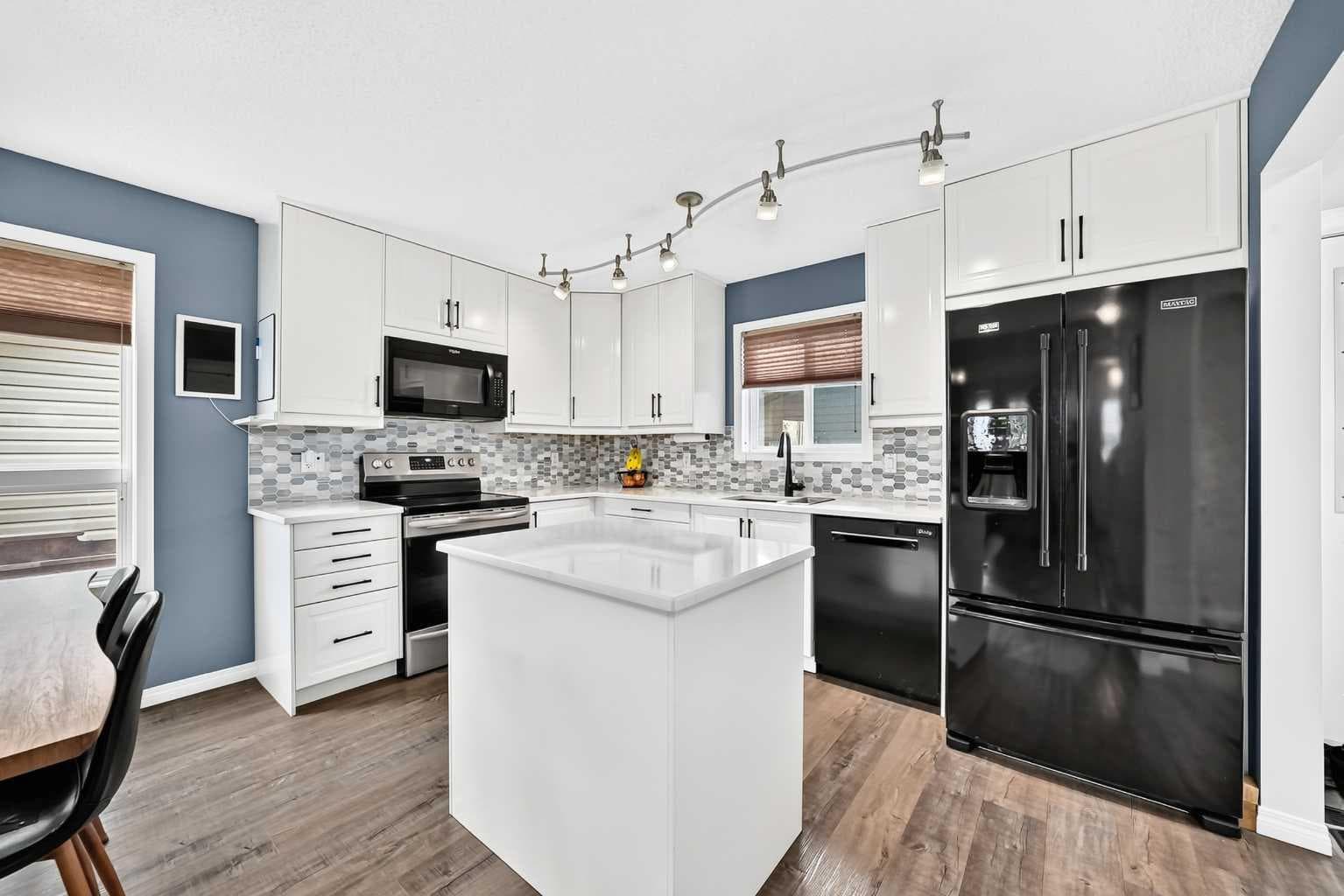 265 Everglen Rise SW