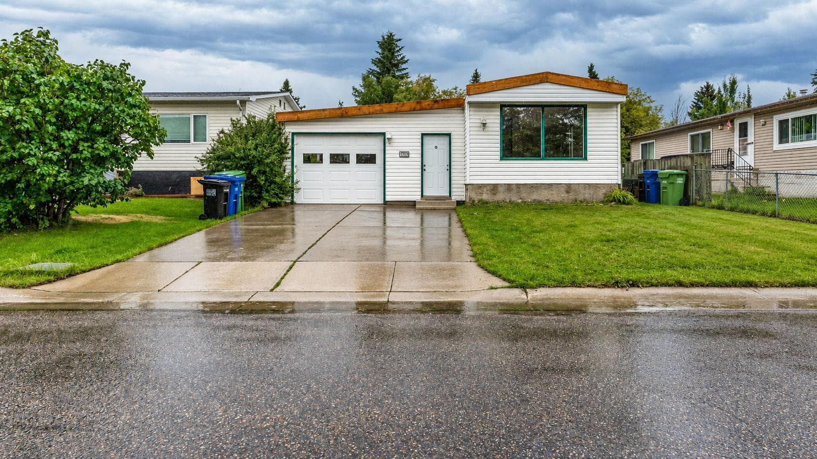 24 spring HAVEN Close SE