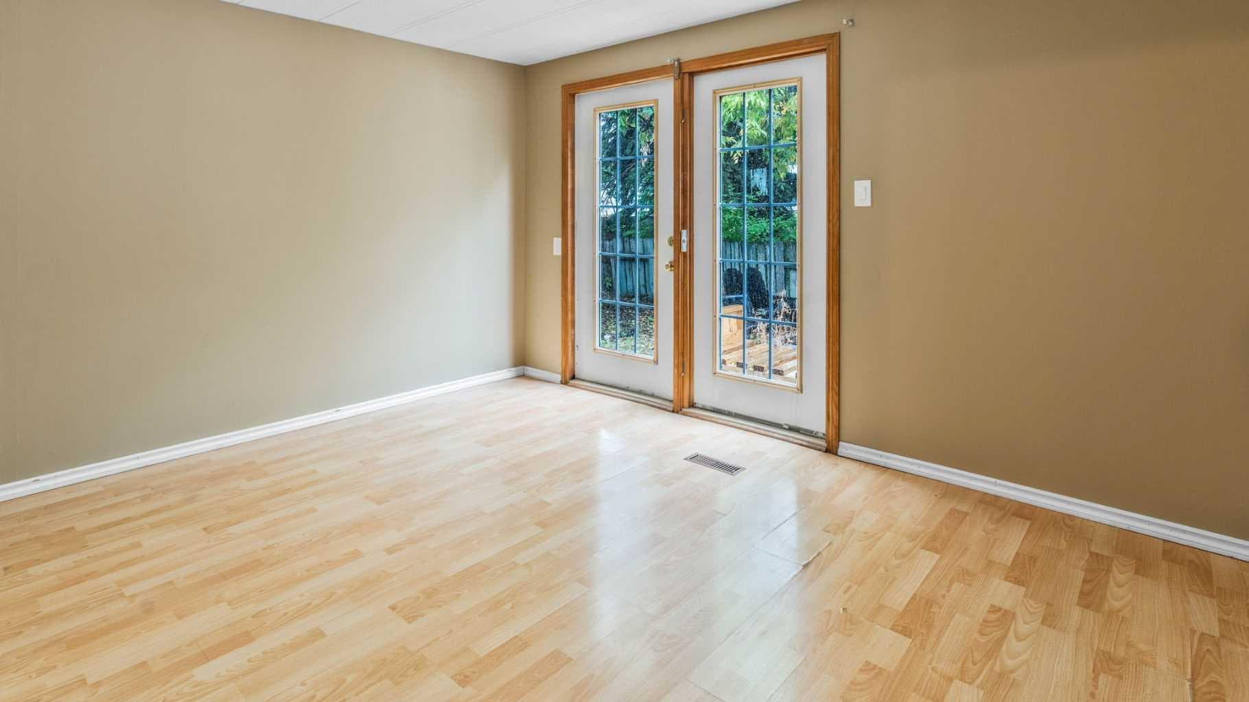 24 spring HAVEN Close SE