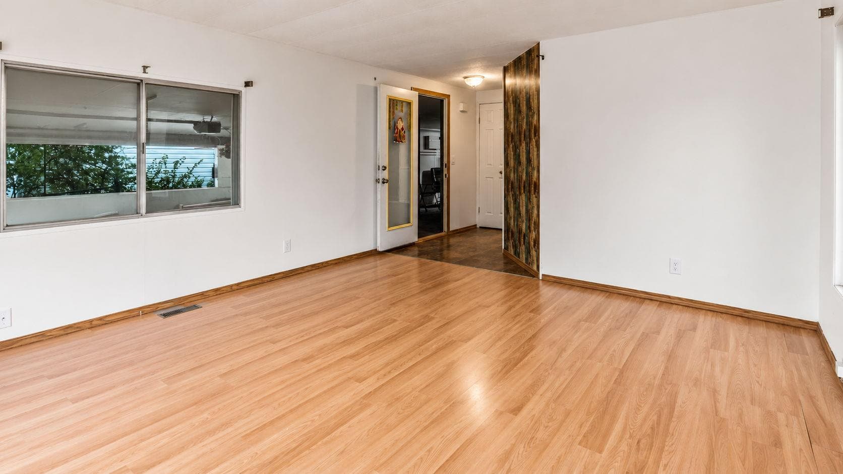 24 spring HAVEN Close SE