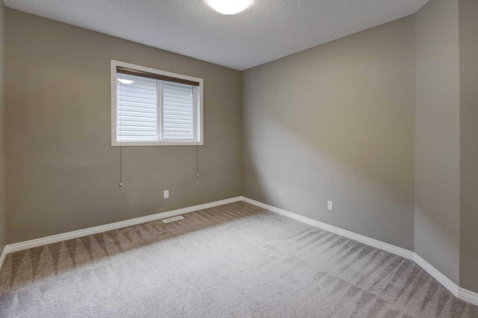 108 Kinlea Link NW