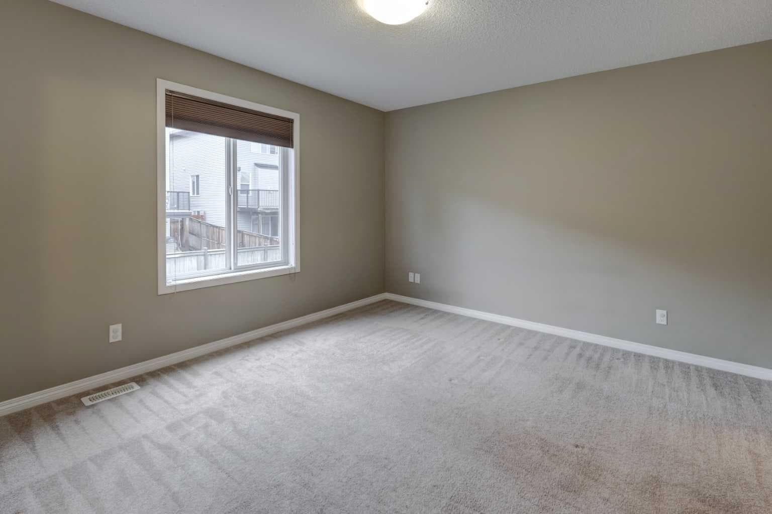 108 Kinlea Link NW