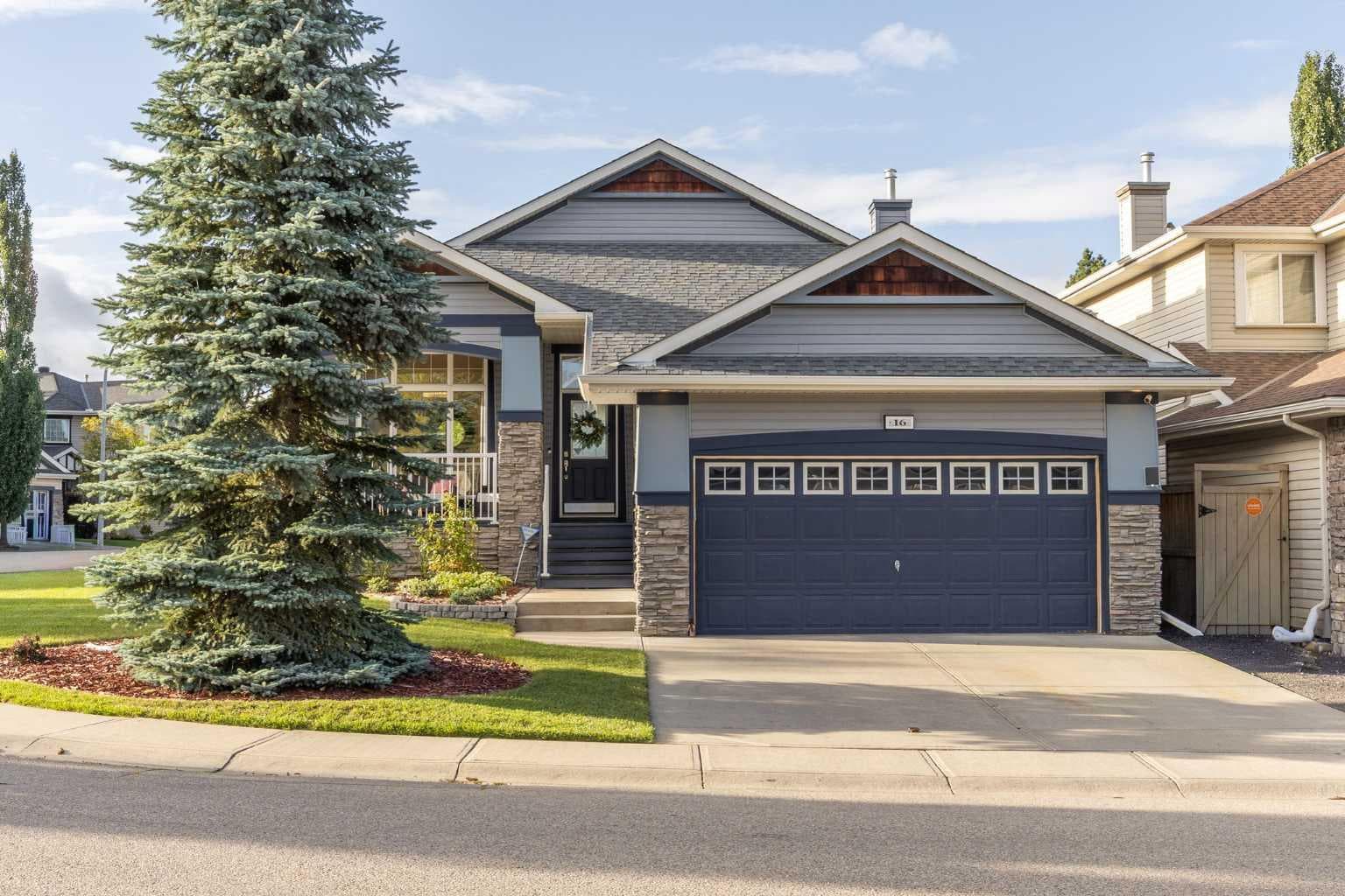 16 Royal oak Heights NW