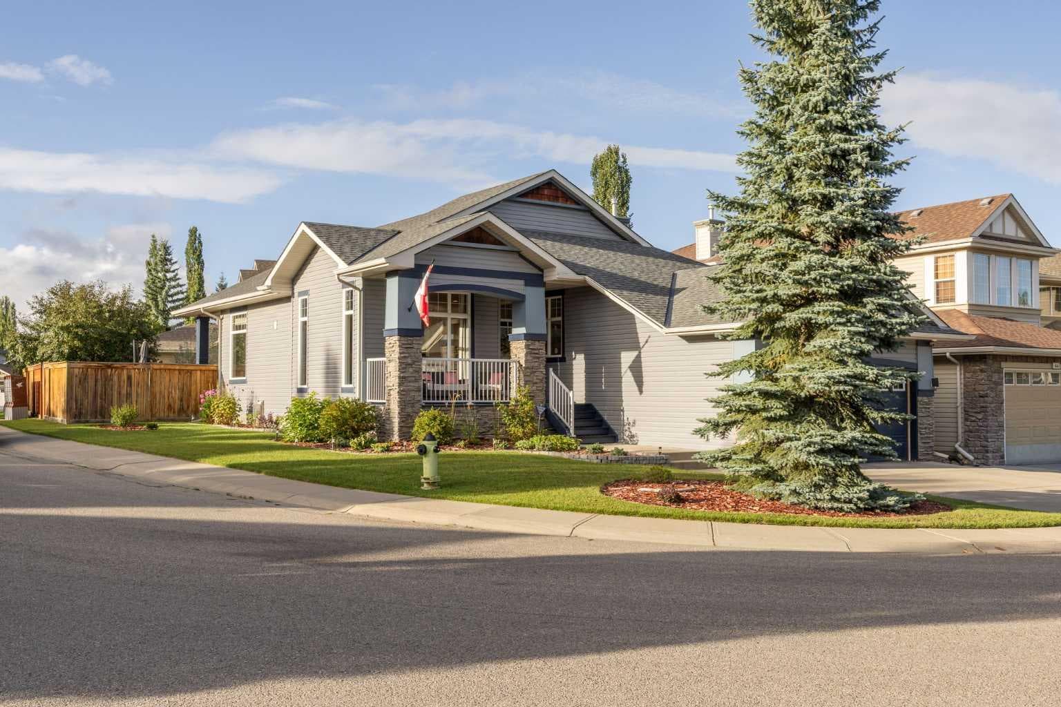 16 Royal oak Heights NW