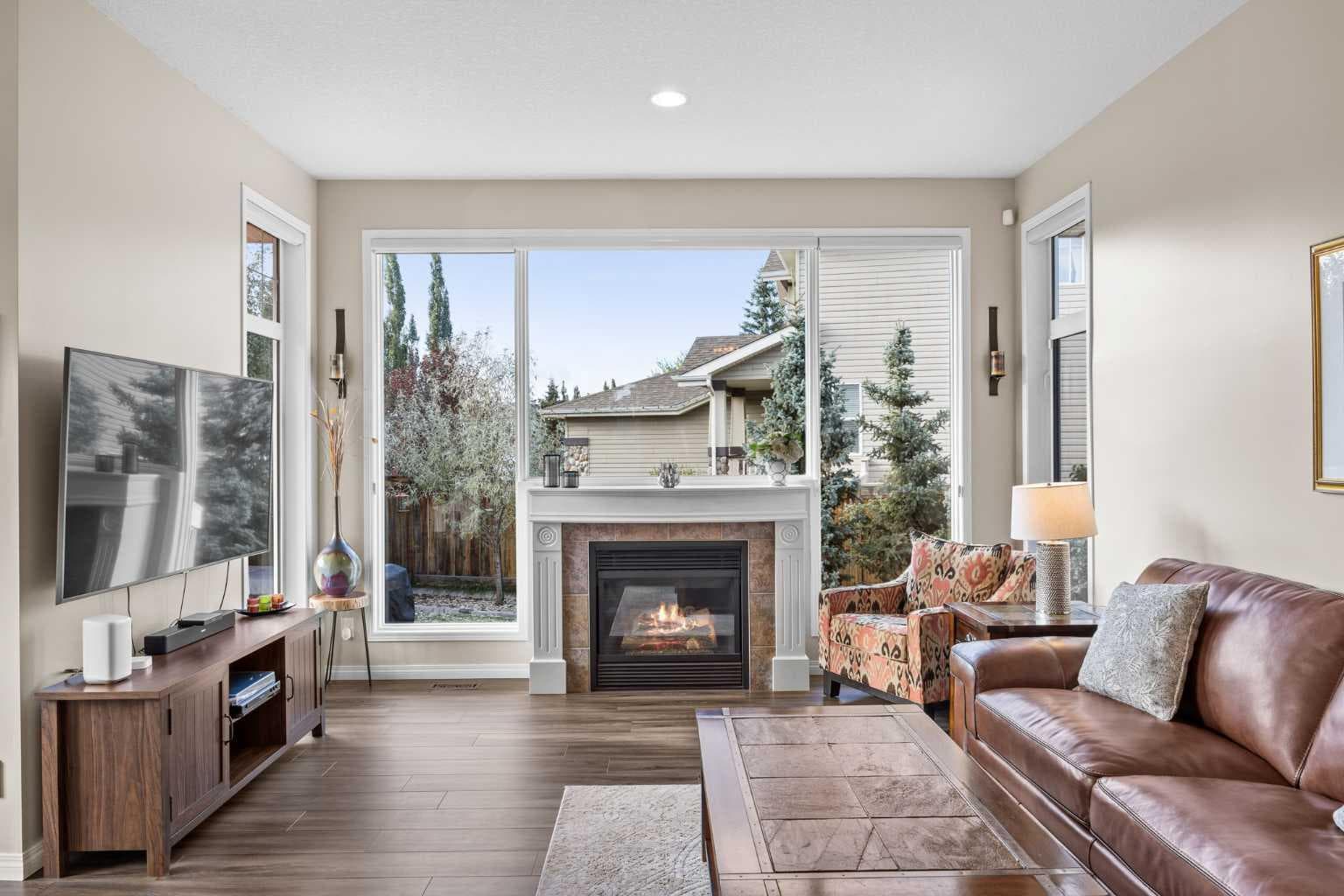 16 Royal oak Heights NW