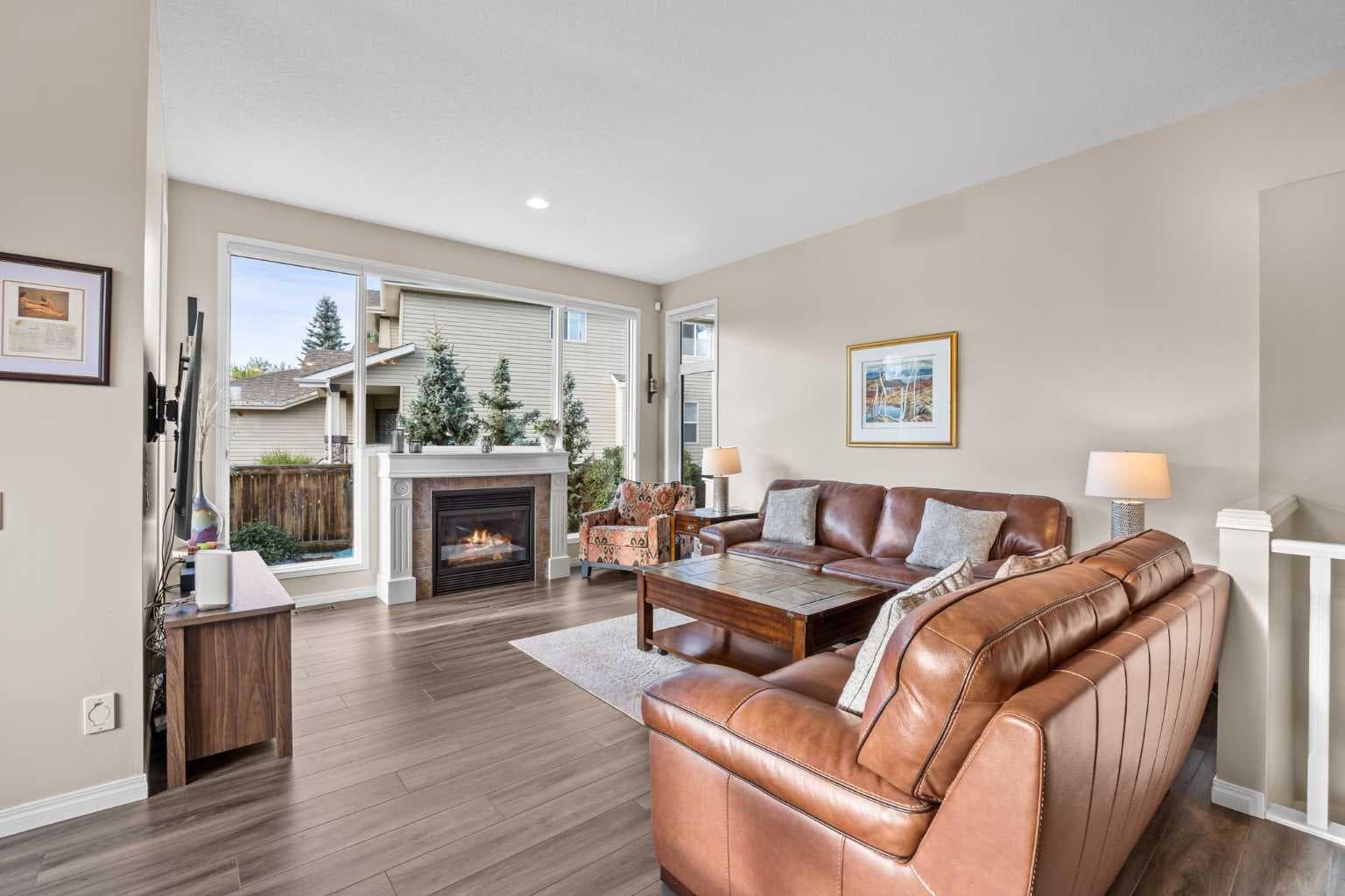16 Royal oak Heights NW