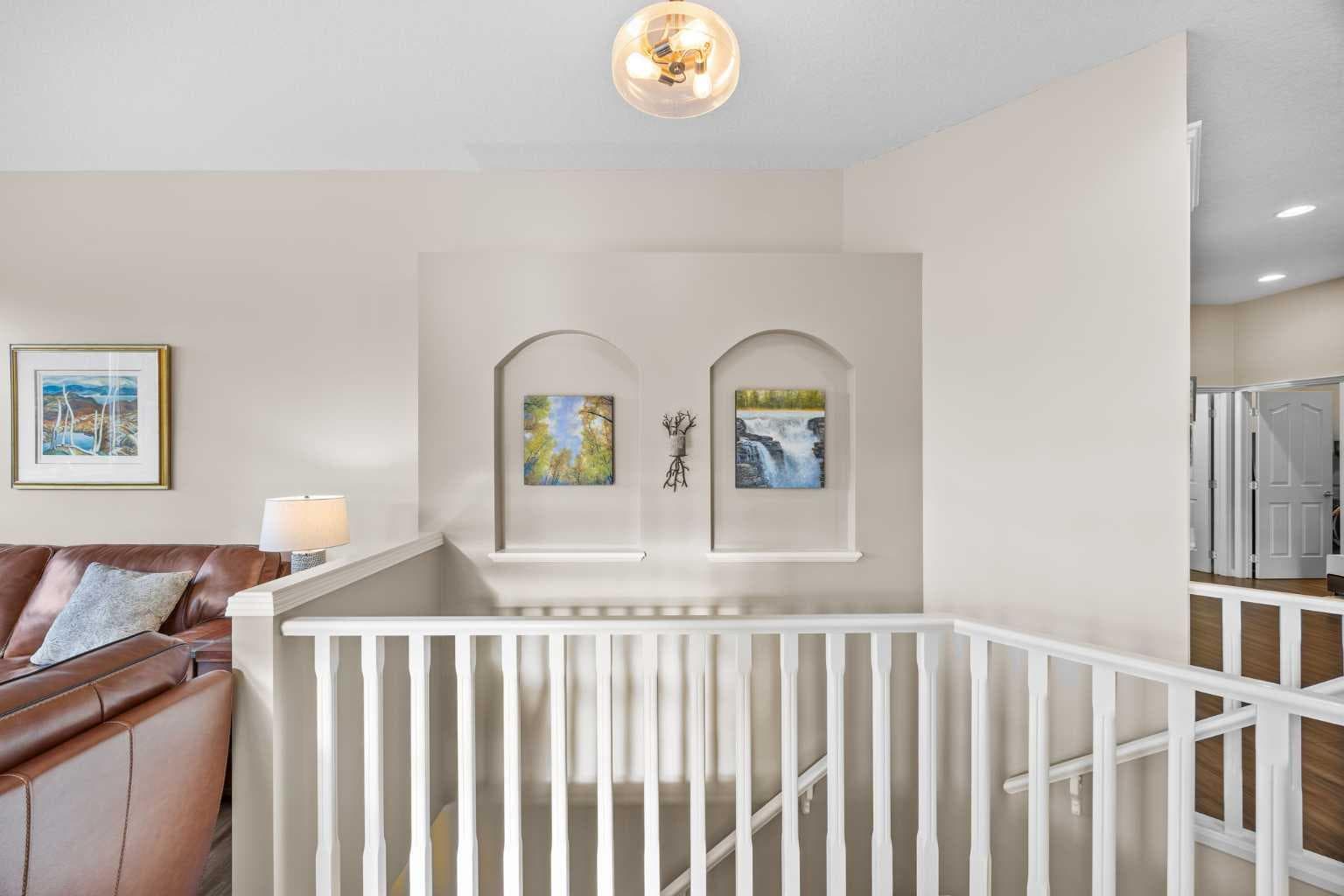 16 Royal oak Heights NW
