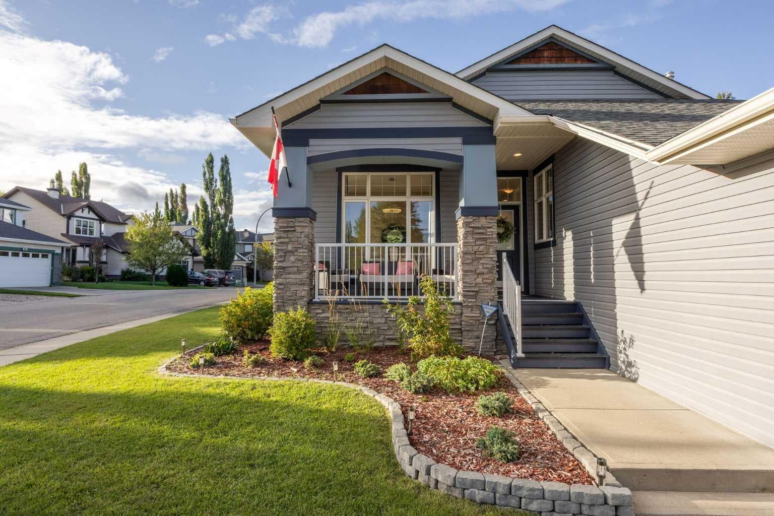 16 Royal oak Heights NW