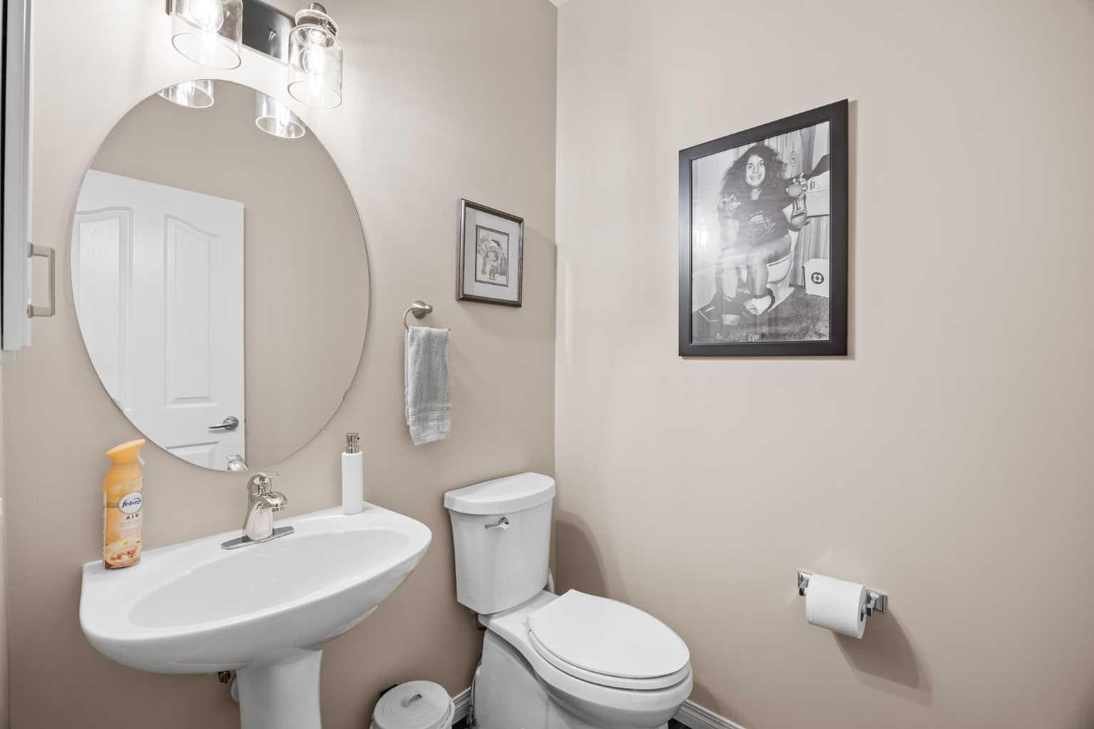 16 Royal oak Heights NW