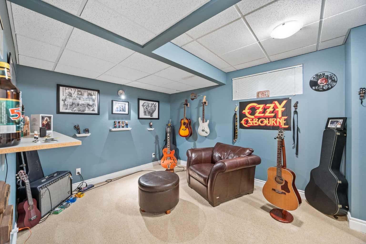 16 Royal oak Heights NW