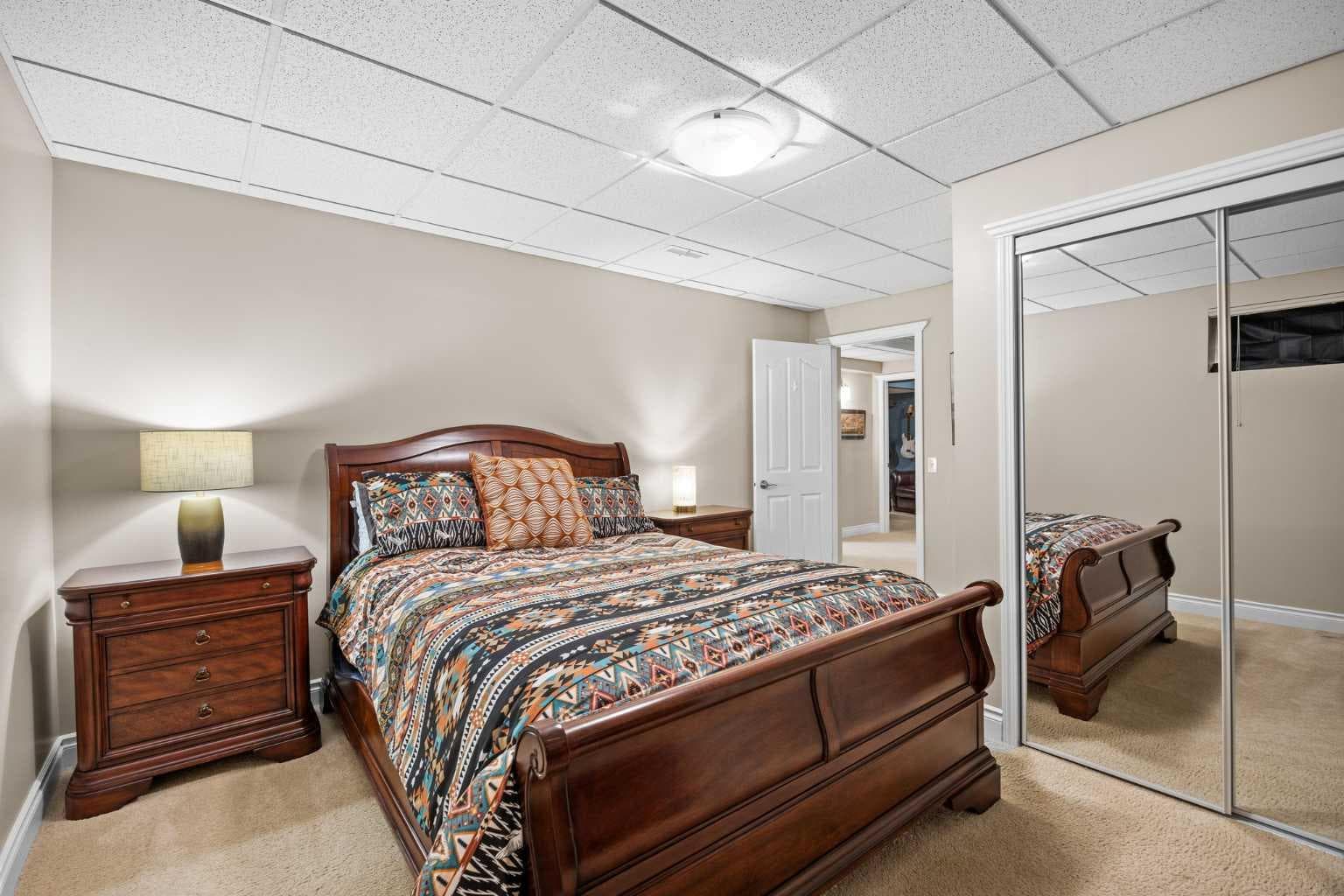 16 Royal oak Heights NW