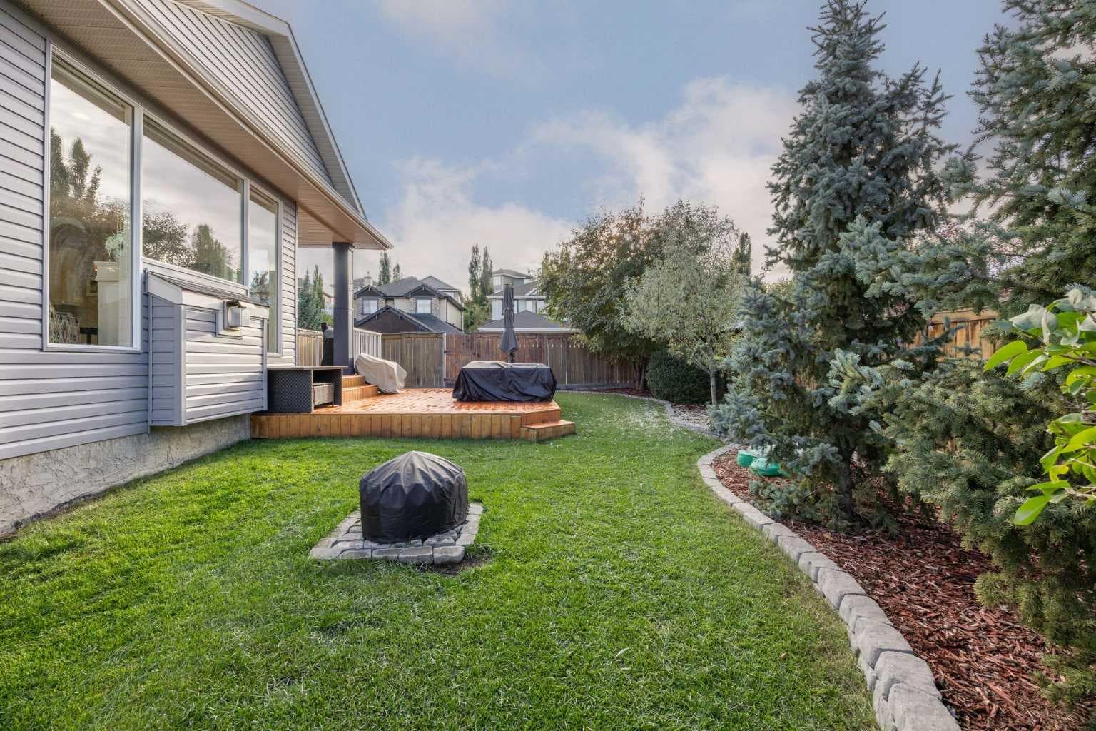 16 Royal oak Heights NW
