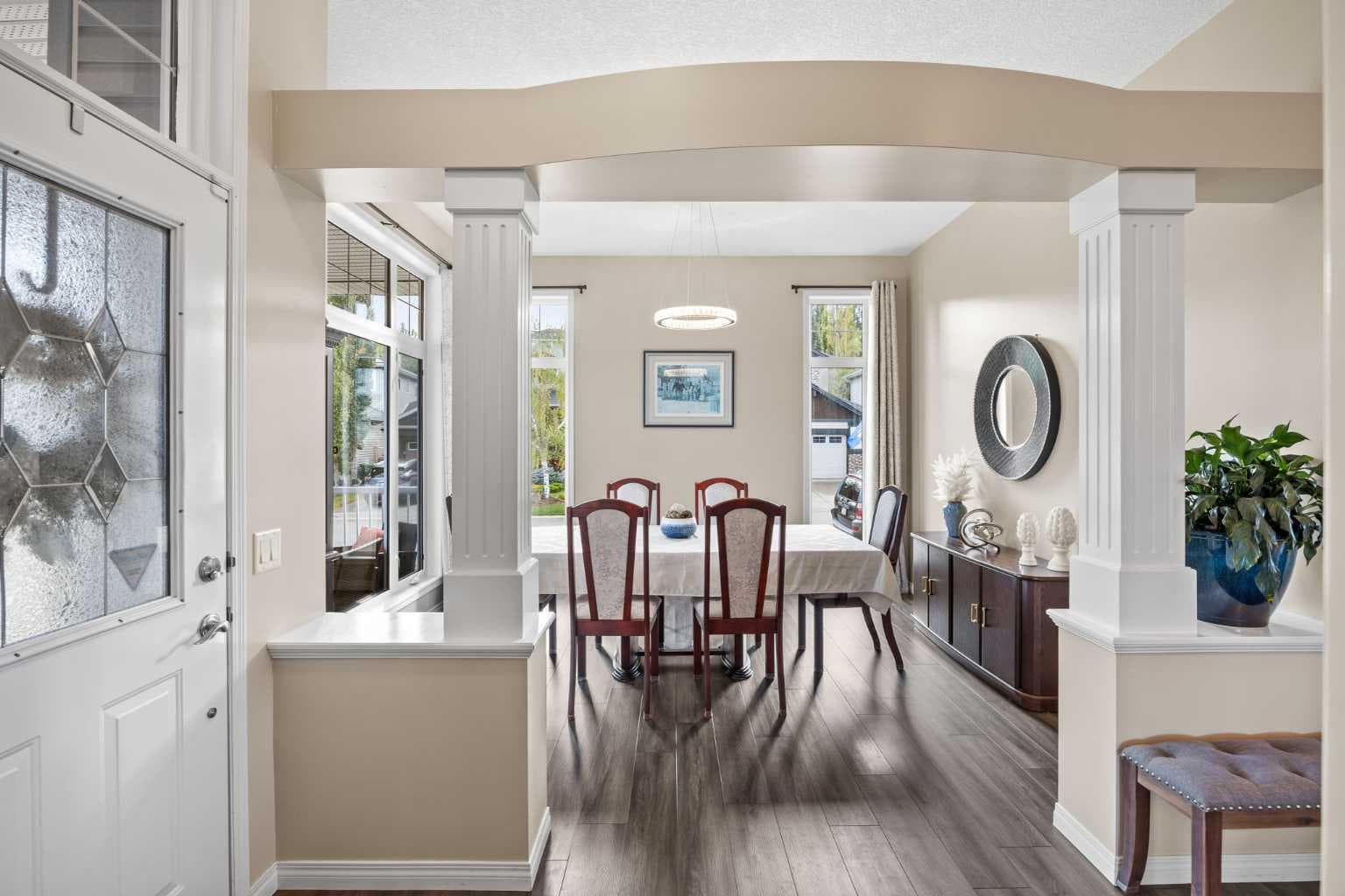 16 Royal oak Heights NW