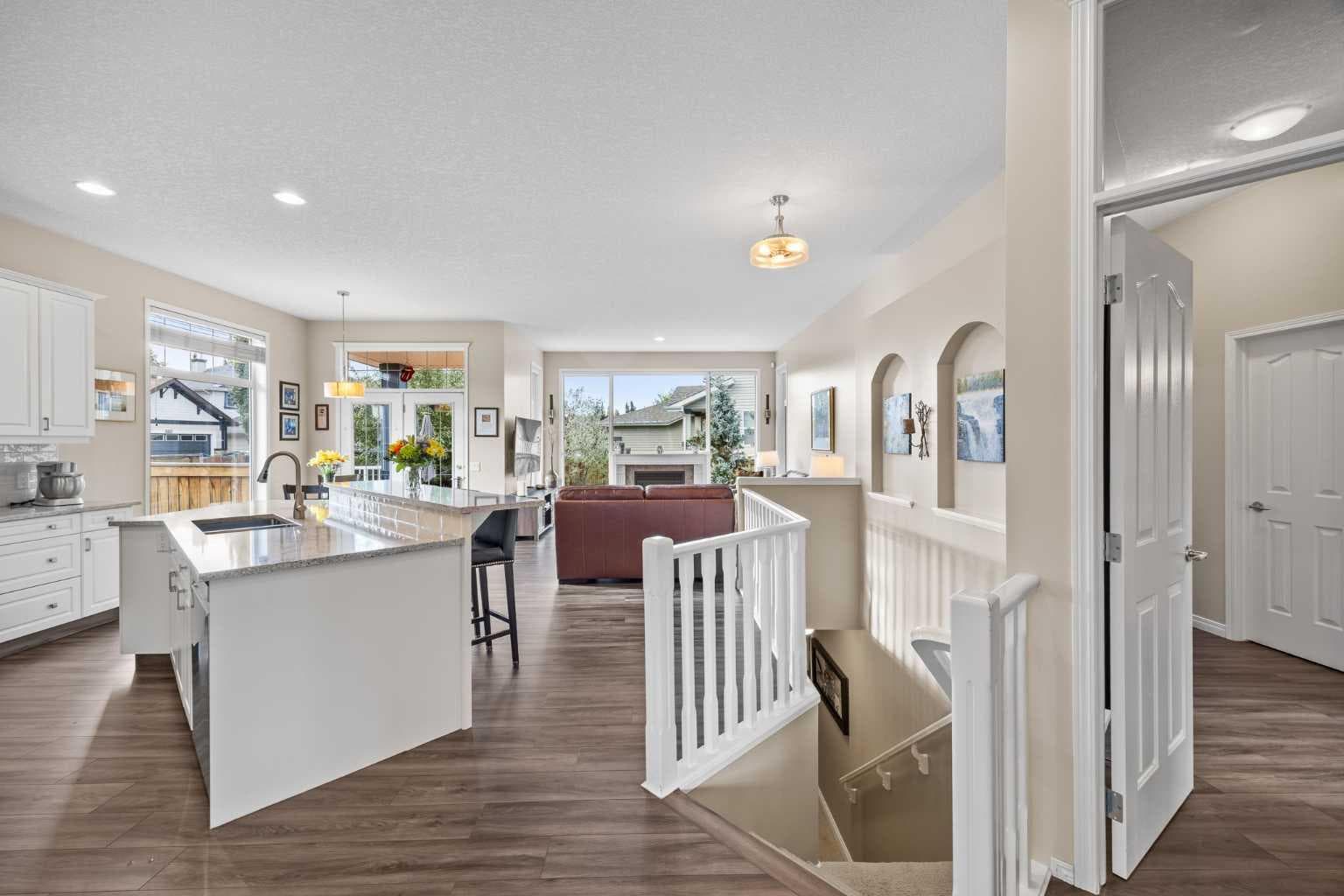 16 Royal oak Heights NW
