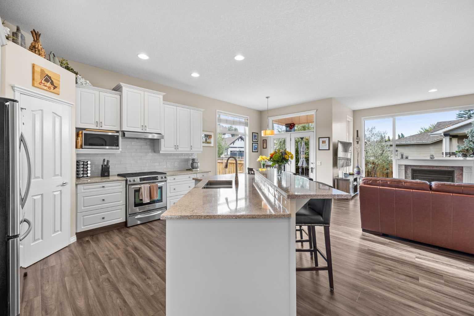 16 Royal oak Heights NW