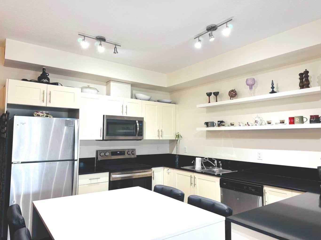 3313, 99 Copperstone Park SE