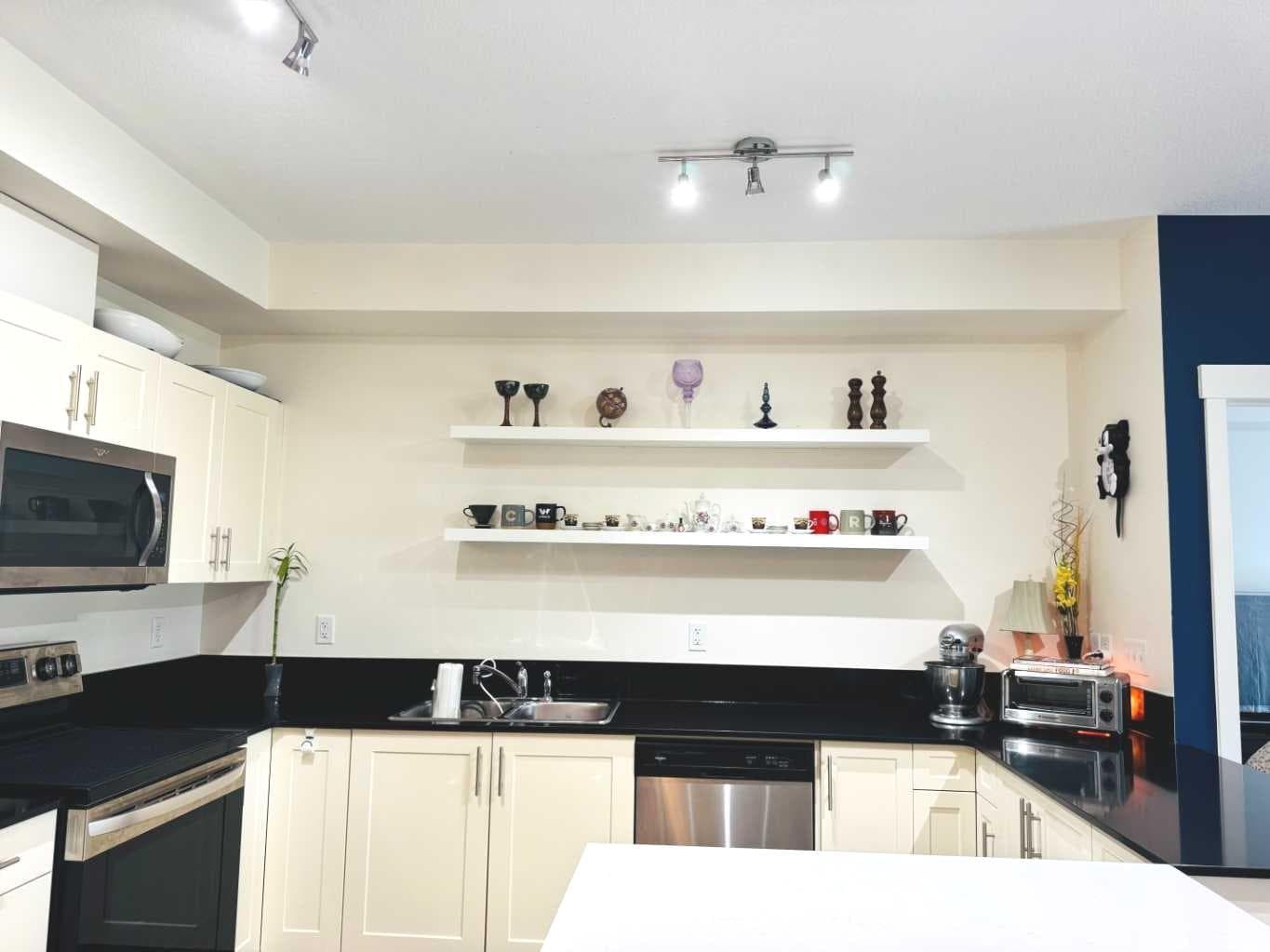 3313, 99 Copperstone Park SE