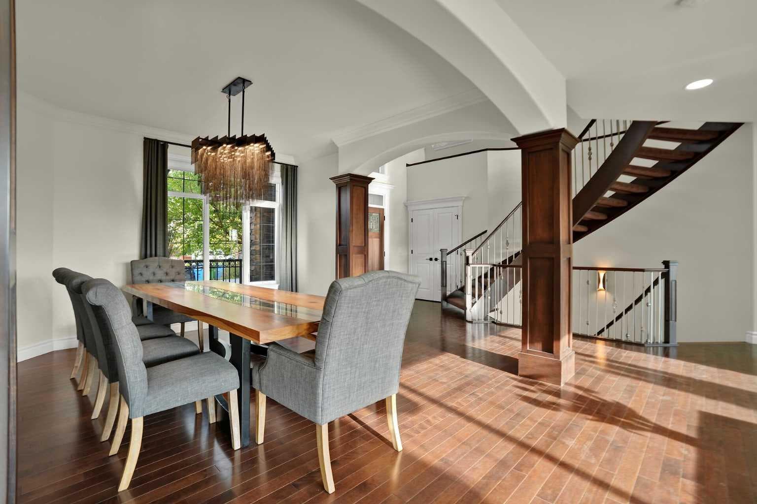 323 Aspen Glen Place SW