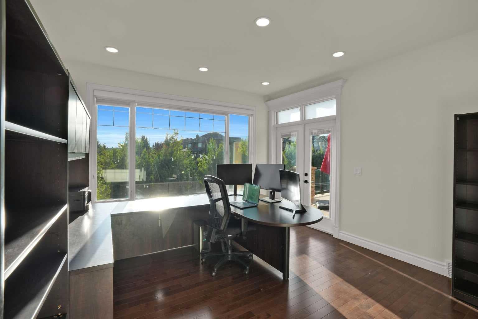 323 Aspen Glen Place SW